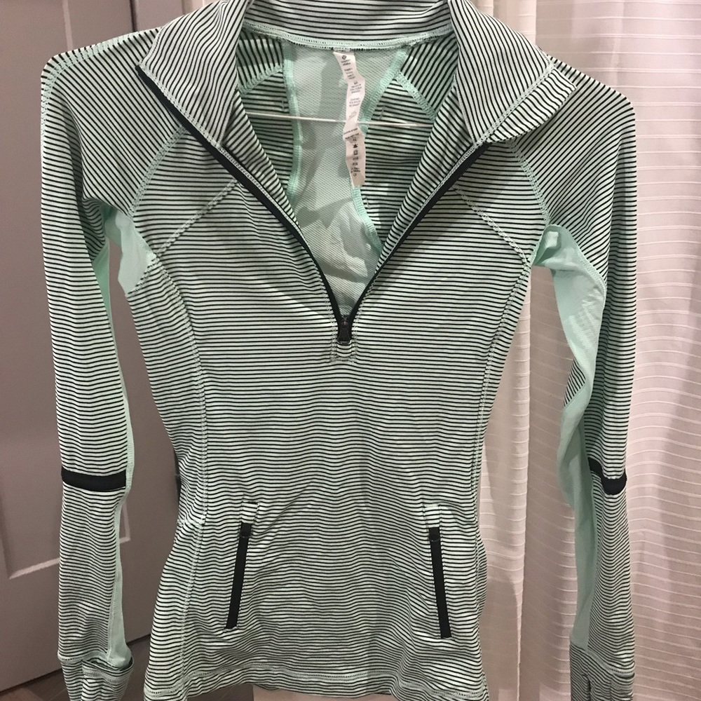 Lululemon Pullover Long Sleeve Top 1/2 Zip